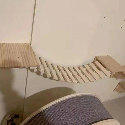Pont Suspendu Mural Chat en Bois Naturel